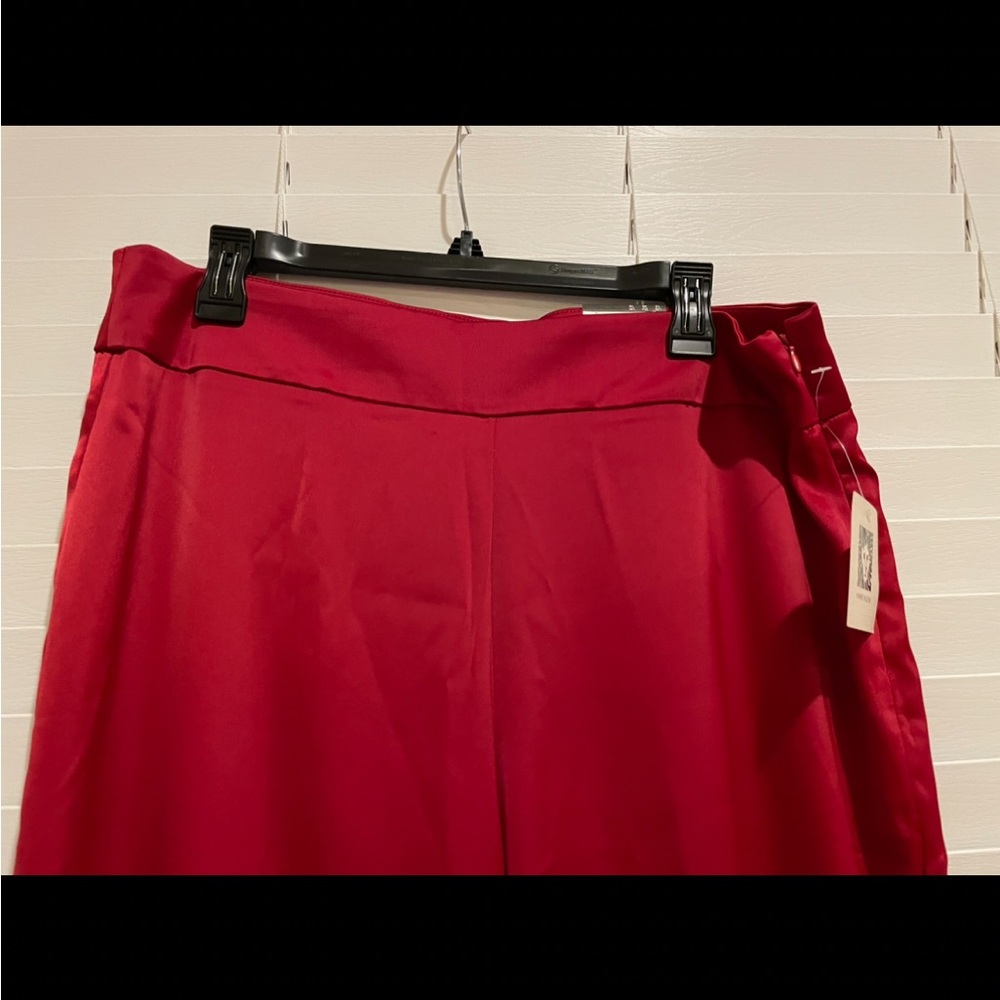 Brand New With Tags Anne Klein Satin Wide Leg Pants. Size 12.